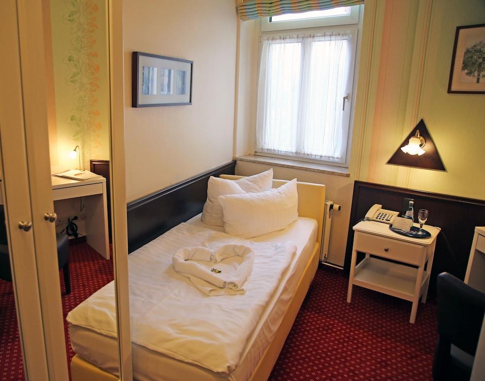 Hotel Alt Connewitz Leipzig Exteriör bild